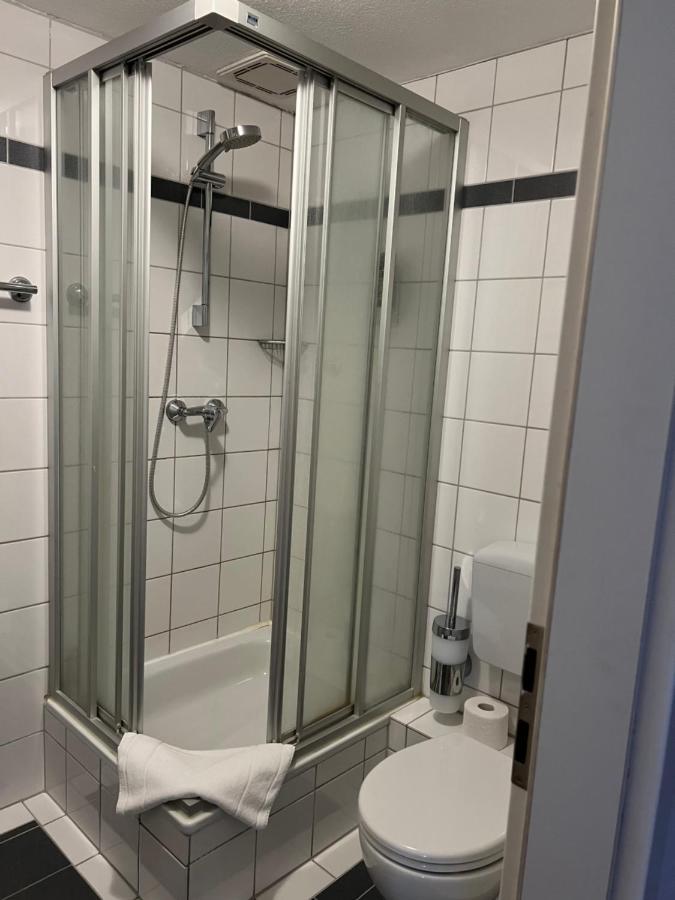 Hotel Schwartzer Loewe Babenhausen  Bagian luar foto