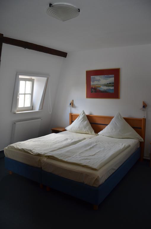 Hotel Schwartzer Loewe Babenhausen  Bagian luar foto
