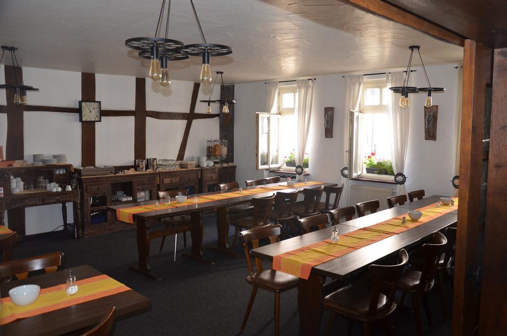 Hotel Schwartzer Loewe Babenhausen  Bagian luar foto